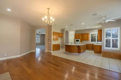 Living - 1153 E Milgeo, Ripon, CA 95366 photo 6 of 7