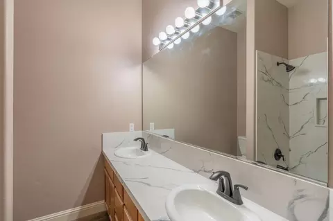 Bath - 1153 E Milgeo, Ripon, CA 95366 photo 1 of 3