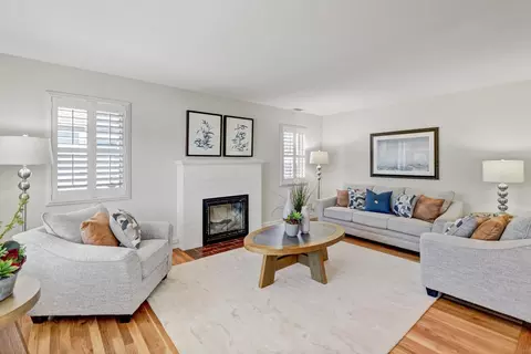5506 C St, Sacramento, CA 95819