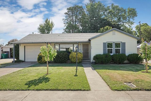 704 N Crescent Ave, Lodi, CA 95240
