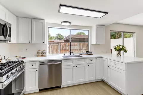 Kitchen - 5969 Casa Alegre, Carmichael, CA 95608 photo 3 of 5