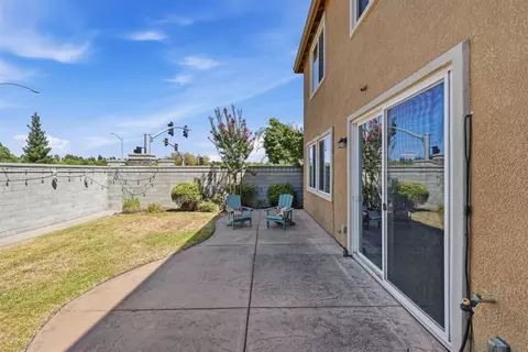 Exterior - 1707 Teal Ct, Rocklin, CA 95765 photo 4 of 5