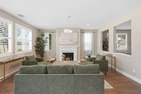 Living - 1707 Teal Ct, Rocklin, CA 95765 photo 2 of 3