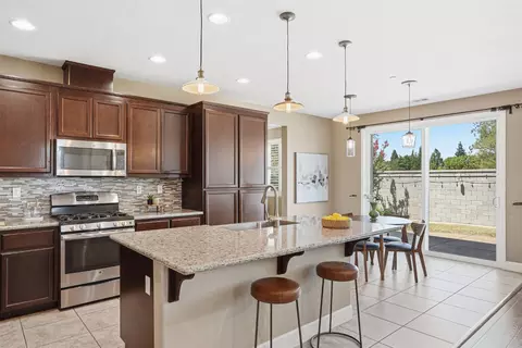 Kitchen - 1707 Teal Ct, Rocklin, CA 95765 photo 1 of 3