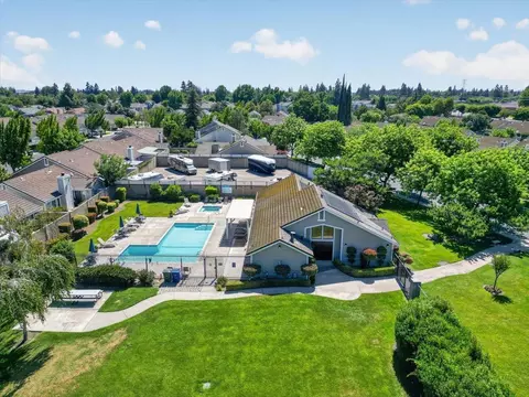 3545 Blackstone Way, Modesto, CA 95356 photo 27