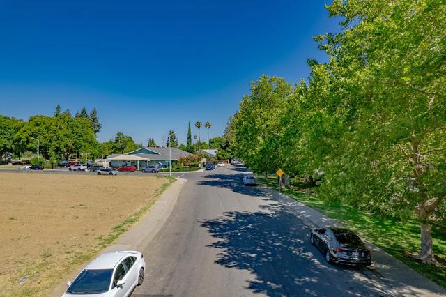 2391 Northview Dr, Sacramento, CA 95833