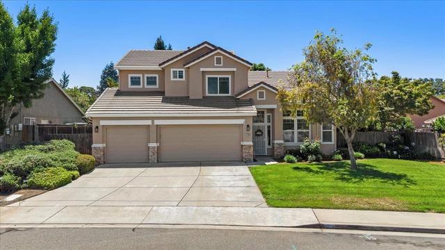 1109 Deitz Cir, Oakdale, CA 95361