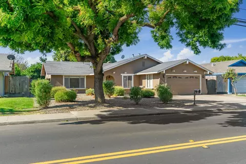2820 E Orangeburg Ave, Modesto, CA 95355 photo 3