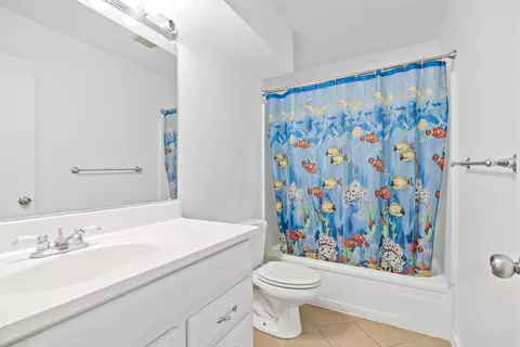 2820 E Orangeburg Ave, Modesto, CA 95355 photo 18
