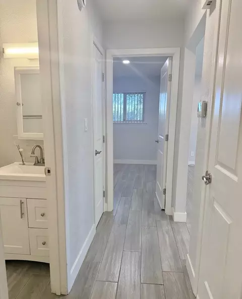 Entry Way - 2917 Austin St #1, Davis, CA 95618 photo 2 of 2
