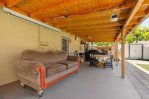 Exterior - 1717 Ensenada Dr, Modesto, CA 95355 photo 6 of 8