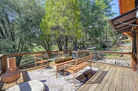 19736 Jesus Maria Rd, Mokelumne Hill, CA 95245