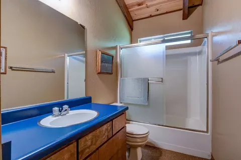 Bath - 1138 Cypress Pt, Arnold, CA 95223 photo 2 of 2