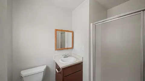 Bath - 1200 Guiseppe Ln, Modesto, CA 95355 photo 2 of 2