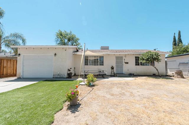 819 Jeffrey Rd, Los Banos, CA 93635