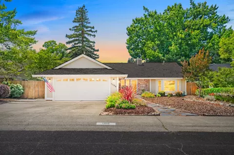 1308 Carnation Ct, Roseville, CA 95661