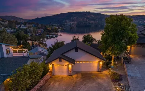 188 Oakhurst Ct, Copperopolis, CA 95228