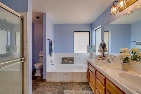 Bath - 188 Oakhurst Ct, Copperopolis, CA 95228 photo 3 of 7