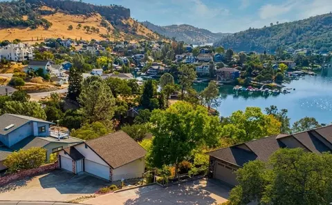 View/Area - 188 Oakhurst Ct, Copperopolis, CA 95228 photo 3 of 14