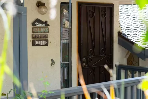 Entry Way - 188 Oakhurst Ct, Copperopolis, CA 95228 photo 1 of 7