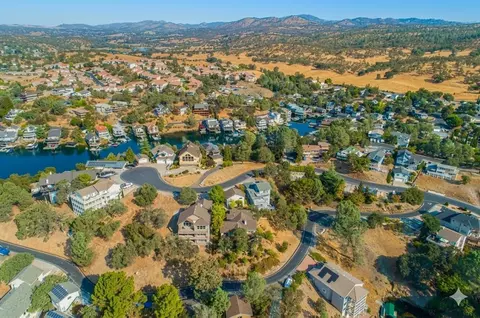 View/Area - 188 Oakhurst Ct, Copperopolis, CA 95228 photo 7 of 14
