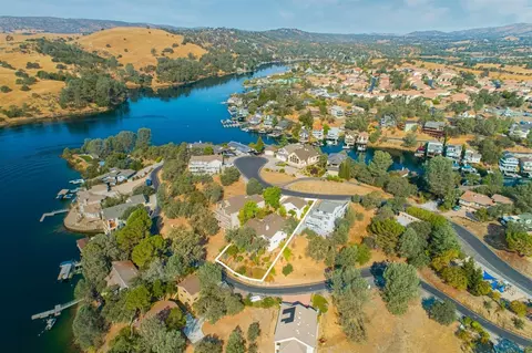 View/Area - 188 Oakhurst Ct, Copperopolis, CA 95228 photo 2 of 14