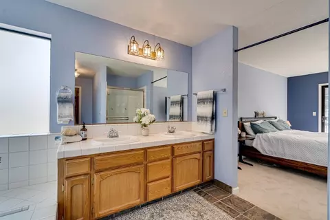 Bath - 188 Oakhurst Ct, Copperopolis, CA 95228 photo 4 of 7