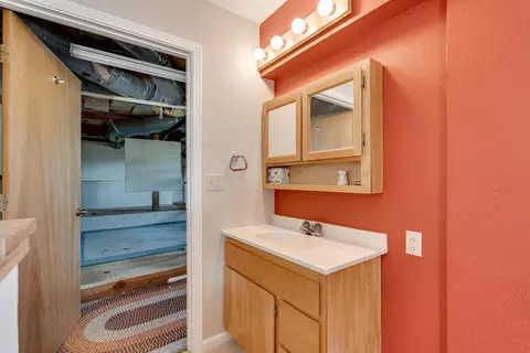 Bath - 188 Oakhurst Ct, Copperopolis, CA 95228 photo 7 of 7