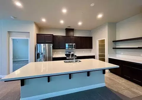 1261 Nascimento Ct, Manteca, CA 95337 photo 2
