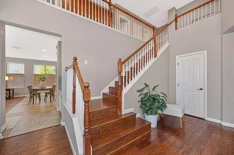 Entry Way - 1685 Halverson Ct, Folsom, CA 95630 photo 4 of 5