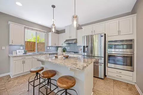 Kitchen - 1685 Halverson Ct, Folsom, CA 95630 photo 4 of 4