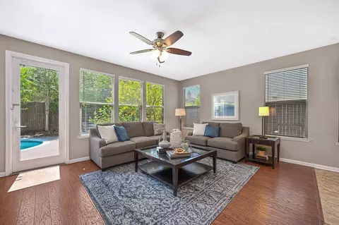 Living - 1685 Halverson Ct, Folsom, CA 95630 photo 3 of 4