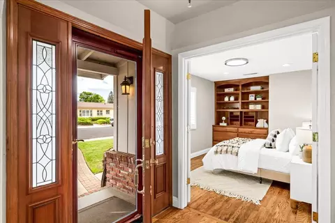 Entry Way - 1101 Cornell Ave, Modesto, CA 95350 photo 7 of 10