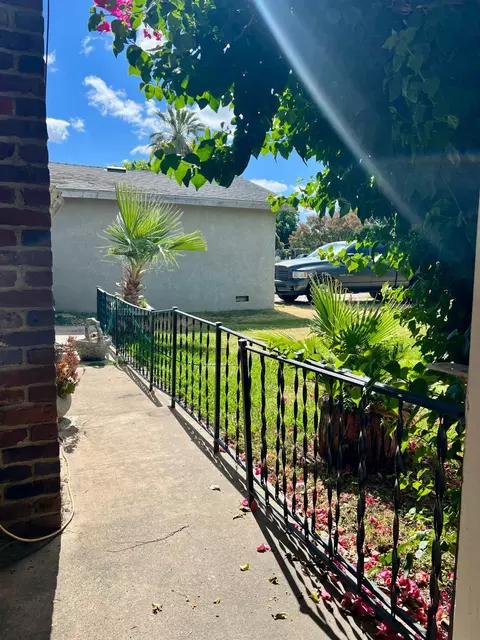 Exterior - 2101 Parr Ave, Modesto, CA 95358 photo 6 of 12
