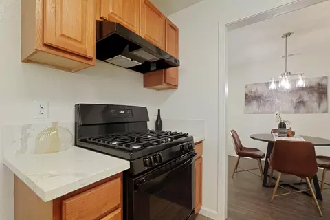 Kitchen - 405 W 23rd St, Tracy, CA 95376 photo 5 of 5