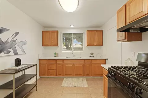 Kitchen - 405 W 23rd St, Tracy, CA 95376 photo 1 of 5