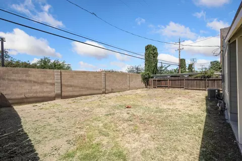Exterior - 405 W 23rd St, Tracy, CA 95376 photo 8 of 15
