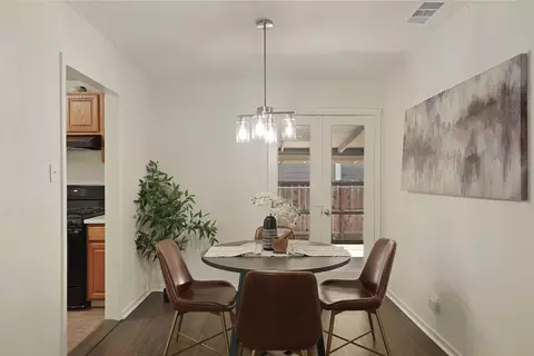 Dining - 405 W 23rd St, Tracy, CA 95376 photo 1 of 2