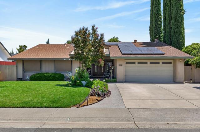 113 Riverview Ct, Winters, CA 95694
