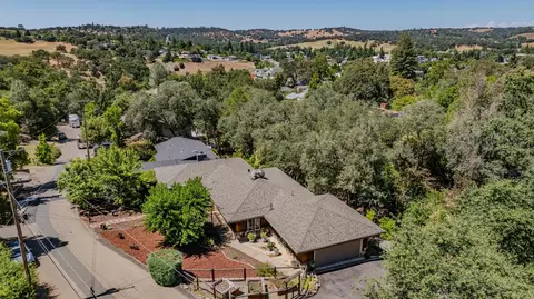 230 Kern St, Jackson, CA 95642 photo 3