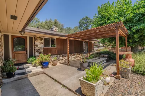 230 Kern St, Jackson, CA 95642 photo 4
