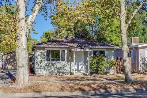4517 53rd St, Sacramento, CA 95820