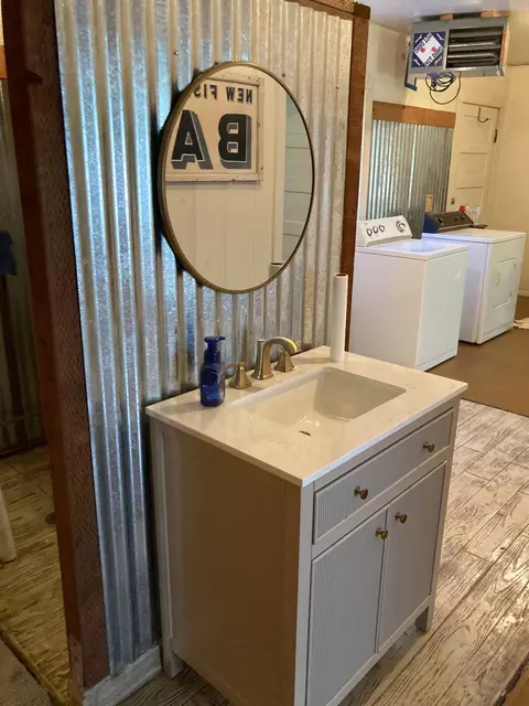 Bath - 14105 River Rd, Walnut Grove, CA 95690 photo 6 of 7