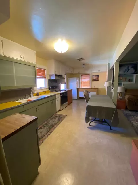 Kitchen - 14105 River Rd, Walnut Grove, CA 95690 photo 1 of 4