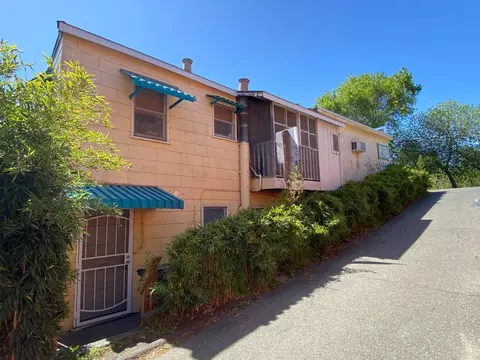 Exterior - 14105 River Rd, Walnut Grove, CA 95690 photo 2 of 6