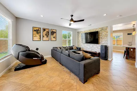 Living - 1880 Basil Dr, Manteca, CA 95336 photo 2 of 4