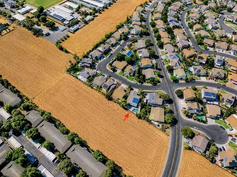 View/Area - 1880 Basil Dr, Manteca, CA 95336 photo 5 of 9