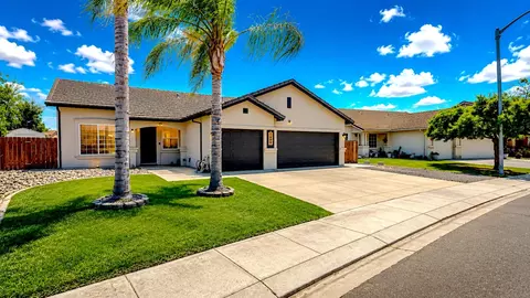 Exterior - 1880 Basil Dr, Manteca, CA 95336 photo 2 of 14
