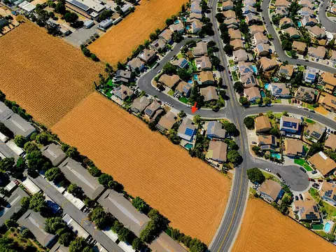 View/Area - 1880 Basil Dr, Manteca, CA 95336 photo 7 of 9