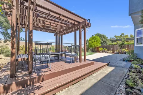 Exterior - 1083 Discovery Way, Concord, CA 94521 photo 8 of 8